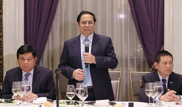 PM Pham Minh Chinh addresses the working dinner with leaders of multinational businesses and leading US investment funds in New York on September 21 (local time) (Photo: VNA) PM Pham Minh Chinh addresses the working dinner with leaders of multinational businesses and leading US investment funds in New York on September 21 (local time) (Photo: VNA)