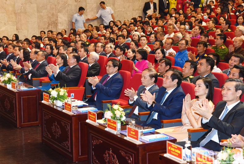 Prime Minister Pham Minh Chinh and delegates attend the conference.