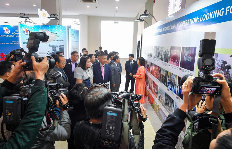 The exhibition attracted the participation of several journalists in the ASEAN region. The exhibition attracted the participation of several journalists in the ASEAN region.