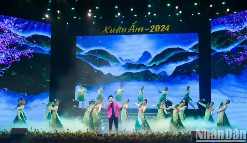 An art performance at the event An art performance at the event