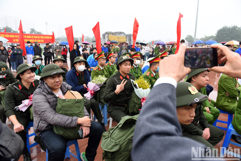 In particular, out of these, 33 young men (accounting for 50% of the assigned target) wrote a voluntary application to join the army. In particular, out of these, 33 young men (accounting for 50% of the assigned target) wrote a voluntary application to join the army.