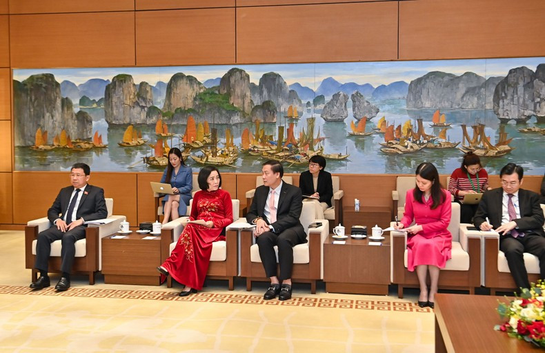 The delegation of the National Assembly of Vietnam.