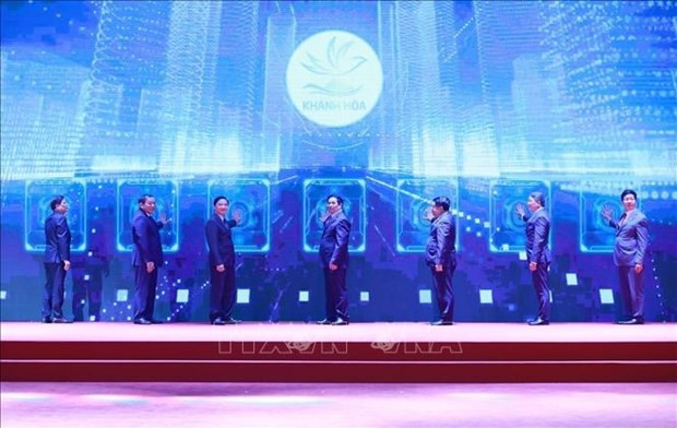 At the inauguration of the province's portal on investment promotion, at https://ipa.khanhhoa.gov.vn. (Photo: VNA) At the inauguration of the province's portal on investment promotion, at https://ipa.khanhhoa.gov.vn. (Photo: VNA)