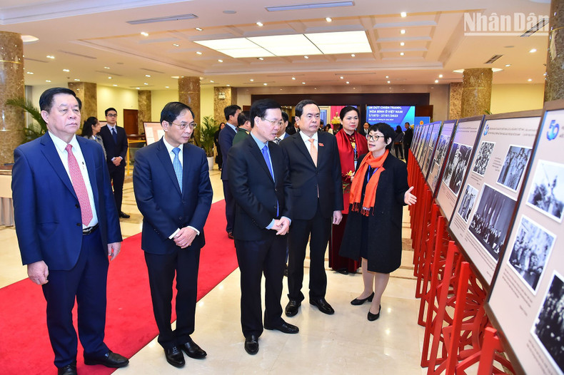 Politburo member and permanent member of the Secretariat Vo Van Thuong, Permanent Vice Chairman of the National Assembly Tran Thanh Man and leaders of the Party and State attended the celebration.