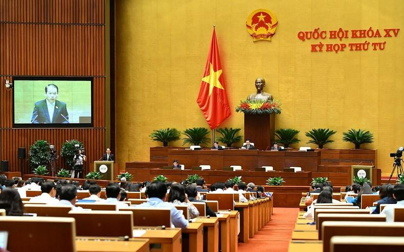 The NA voted to approve two laws, namely a law amending and supplementing some articles of the Law on Radio Frequencies and the Law on Implementation of Democracy at Grassroots Level, and adopted 3 resolutions: the Resolution on Socio-Economic Development Plan in 2023, the Resolution on the state budget estimate in 2023, and the Resolution on central budget allocation in 2023. The NA voted to approve two laws, namely a law amending and supplementing some articles of the Law on Radio Frequencies and the Law on Implementation of Democracy at Grassroots Level, and adopted 3 resolutions: the Resolution on Socio-Economic Development Plan in 2023, the Resolution on the state budget estimate in 2023, and the Resolution on central budget allocation in 2023.
