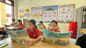Pupils at Lam Vy Primary School (Thai Nguyen Province) during a class.