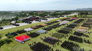Nearly 16,000 officers and soldiers gathered at the National Military Training Centre No. 4 for the second general rehearsal in preparation for the parade marking the A80 event.