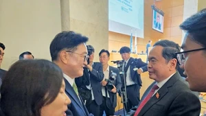 Tran Thanh Man, Chairman of the National Assembly of Viet Nam, met with Woo Won Shik, Speaker of the National Assembly of the RoK, on the occasion of the 6th World Conference of Speakers of Parliament in Geneva, Switzerland, in July 2025. (Photo: daibieunhandan.vn)