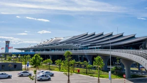 The T2 Passenger Terminal of Phu Bai International Airport (Hue) — winner of the Gold Prize at the 2025 National Architecture Awards. (Photo: Organising Committee)