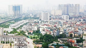 Air pollution due to fine dust in Ha Noi often exceeds safe levels. (Photo: NAM NGUYEN)