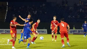 On October 9, 2025, Viet Nam defeated Nepal 3-1 in their first-leg match of the AFC Asian Cup 2027 qualification at Binh Duong Stadium. (Photo: VNA)
