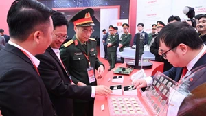 Chip products displayed at the groundbreaking ceremony of Viet Nam’s first high-tech semiconductor chip manufacturing plant, which is invested in and built by Viettel. (Photo: TRAN HAI)