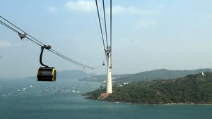 The Hon Thom cable car tops the list of the 11 most spectacular cable cars in Asia selected by Travel + Leisure. (Photo: VNA)