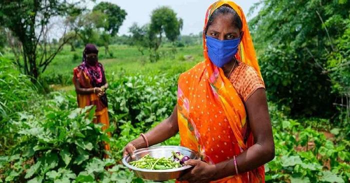With increasing climate risks, Bangladesh needs to continue investments to strengthen climate resilience in the coastal zones to protect the development gains, says a new World Bank report launched in Dhaka on Monday.