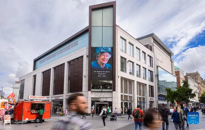 A screen commemorating Britain's Queen Elizabeth II is seen in Liverpool, Britain, on Sept. 9, 2022. Queen Elizabeth II, Britain's longest-reigning monarch in history, has died aged 96, Buckingham Palace announced on Thursday. (Photo: Xinhua)