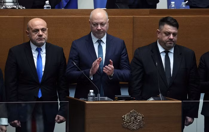 Bulgarian National Assembly on Thursday approved a coalition government led by GERB-UDF's nominee Rosen Zhelyazkov, more than two months after the parliamentary elections. The new government, which replaced the caretaker cabinet led by Dimitar Glavchev, was backed by 125 legislators in the 240-member parliament.