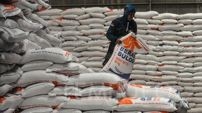  Indonesia's National Food Agency (Bapanas) said Tuesday that the country might consider exporting rice once domestic needs are fulfilled. Bapanas Head Arief Prasetyo Adi said that Indonesia could export rice as long as domestic food reserves are sufficient and production is abundant.