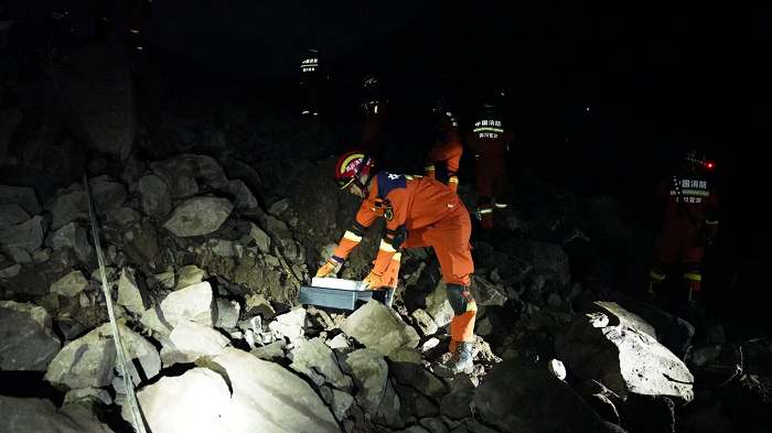 Chinese Vice Premier Liu Guozhong has stressed all-out efforts to search for and rescue the missing and prevent secondary disasters after a landslide hit southwest China's Sichuan Province on Saturday. As of 11 a.m. Sunday, the landslide had left one person dead, 28 missing and two injured, local authorities said.