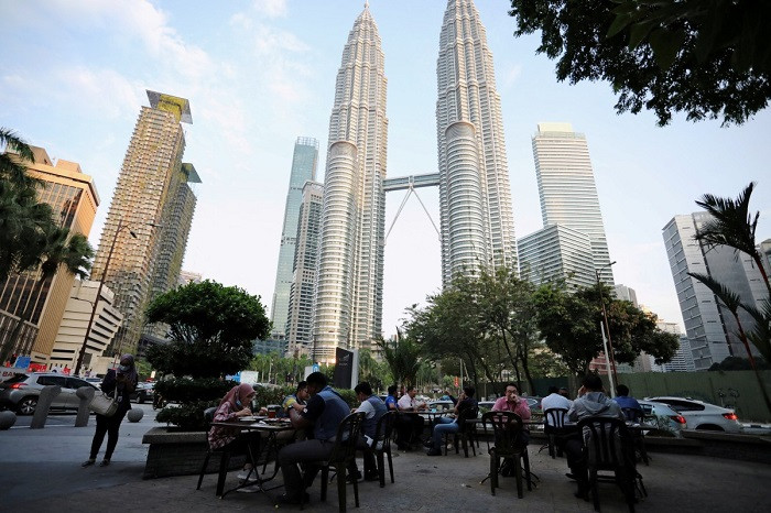 Malaysia's economic growth was estimated at 4.4 percent in the first quarter, backed by domestic activities and steady demand, official figures showed Friday.