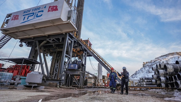 Turkey has significantly increased its domestic oil production, reaching a daily output of 132,000 barrels as of March, Turkish Energy and Natural Resources Minister Alparslan Bayraktar told the semi-official Anadolu Agency on Saturday.