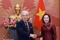 National Assembly Vice Chairwoman Nguyen Thi Thanh (right) meets with Higashiue Shinichi, Chairman of Japan's Tokushukai Medical Group (Photo: VNA)