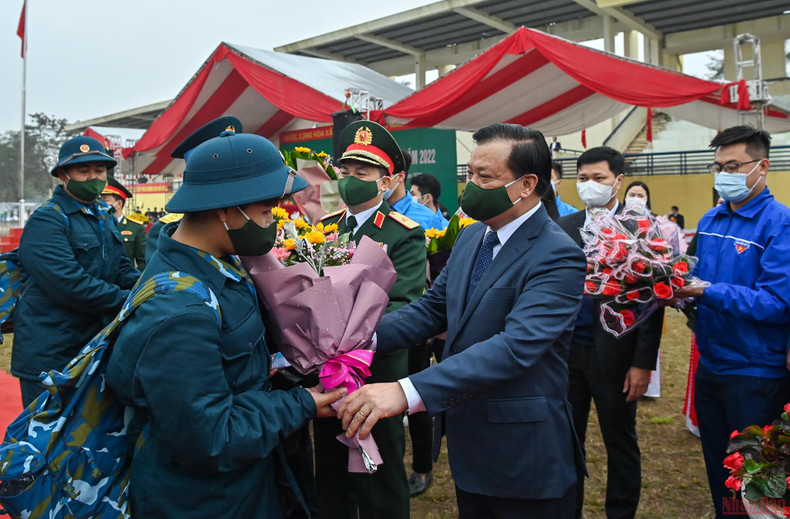 Young people in Hanoi start military service ảnh 5 Young people in Hanoi start military service ảnh 5
