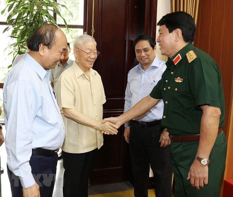 Photos: General Secretary Nguyen Phu Trong chairs meeting of Central Military Commission ảnh 5 Photos: General Secretary Nguyen Phu Trong chairs meeting of Central Military Commission ảnh 5