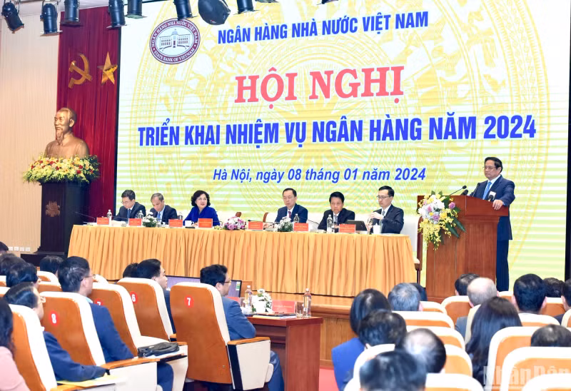 A view of the conference on reviewing the performance of the banking sector in 2023 and outlining tasks for 2024. A view of the conference on reviewing the performance of the banking sector in 2023 and outlining tasks for 2024.