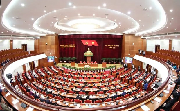 An overview of a meeting of the 13th CPV Central Committee. (Photo: VNA)