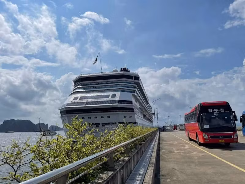 The Italian-flagged Costa Serena docks at the Ha Long International Cruise Port. (Photo: NDO)