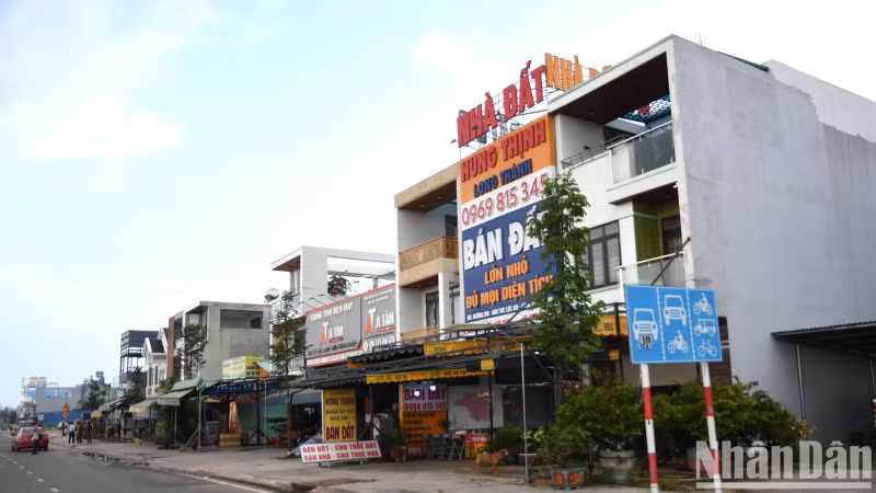 A corner of Loc An-Binh Son resettlement area with well-built houses.