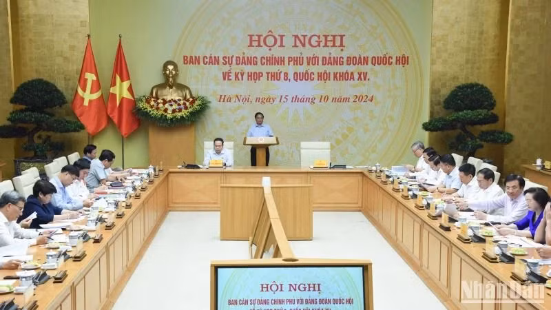 A view of the conference on preparation for the 15th legislature’s 8th session in Hanoi on October 15. (Photo: NDO)