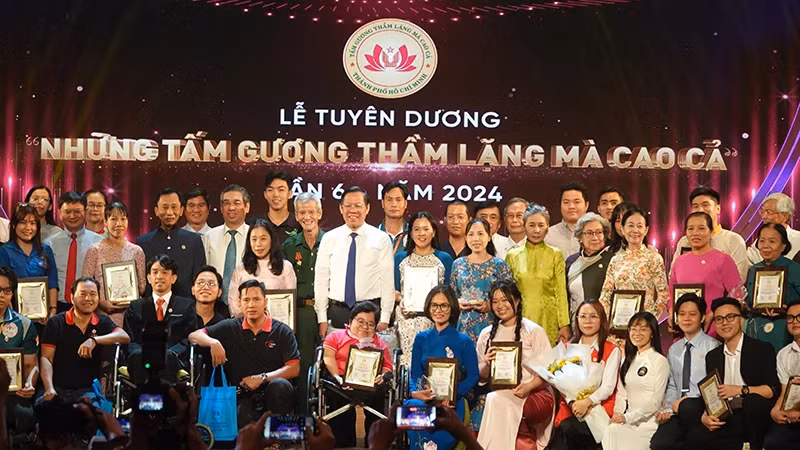 Exemplary role models honoured at the ceremony