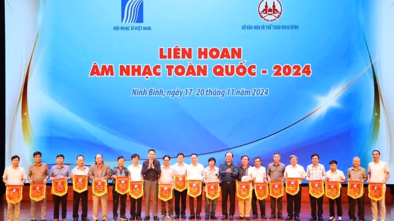 Representatives of art troupes participating in the festival