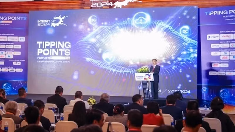 At the Internet Day 2024 conference and exhibition 