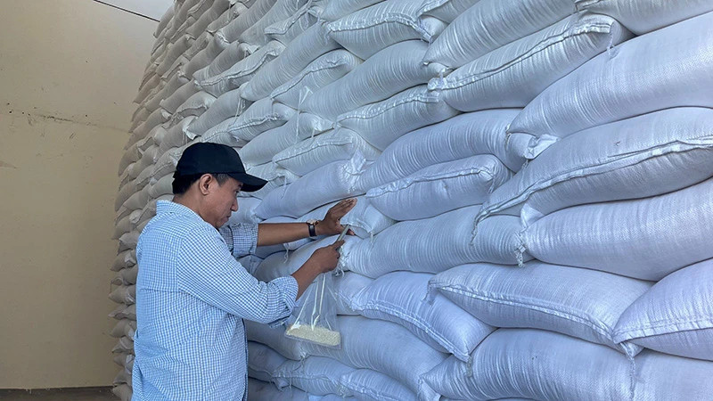 More than 1,800 tonnes of rice from the national reserves, will be provided for the three provinces of Cao Bang, Lai Chau and An Giang. (Photo: GDSR)
