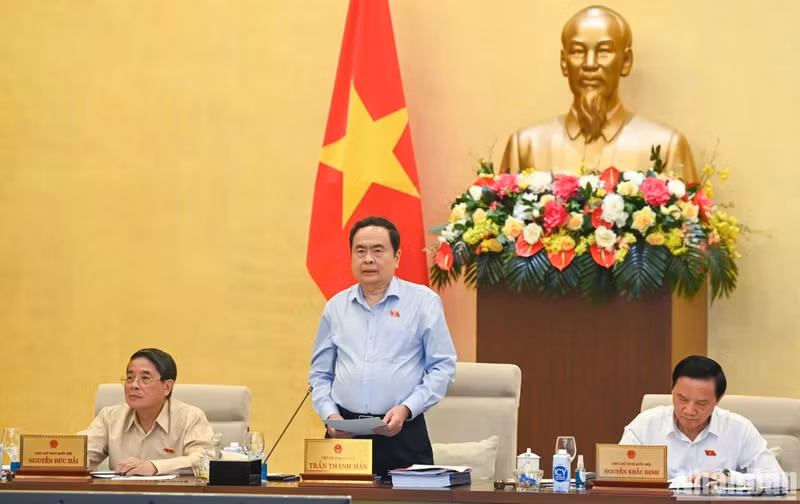 NA Chairman Tran Thanh Man speaks at the session. (Photo: NDO)