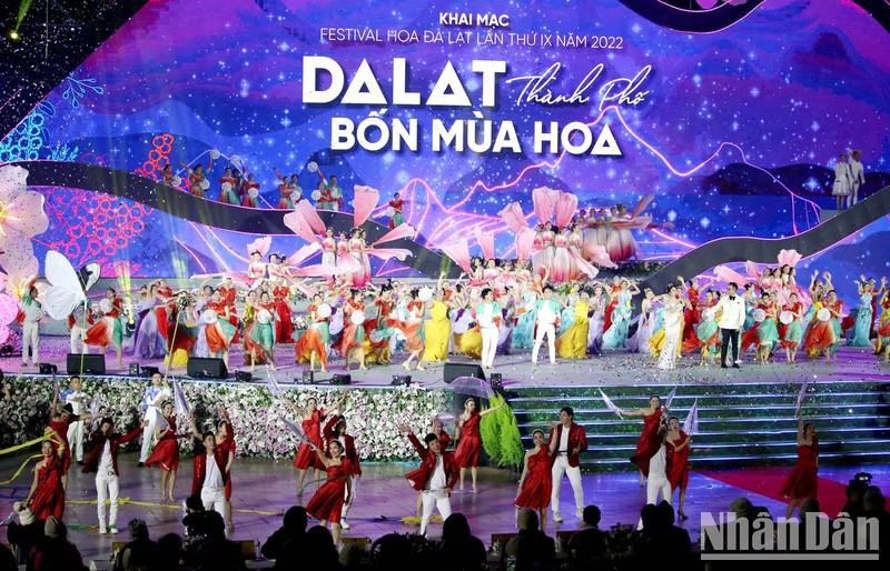 Da Lat Flower Festival opens with colourful arts programme 