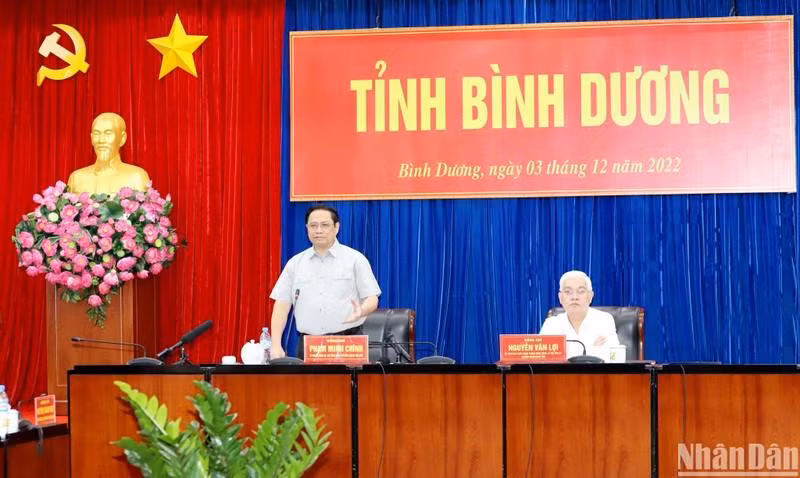 Prime Minister Pham Minh Chinh speaks at the working session. (Photo: NDO)