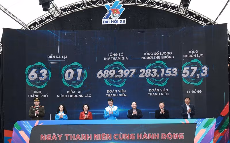 Delegates at the launch ceremony 