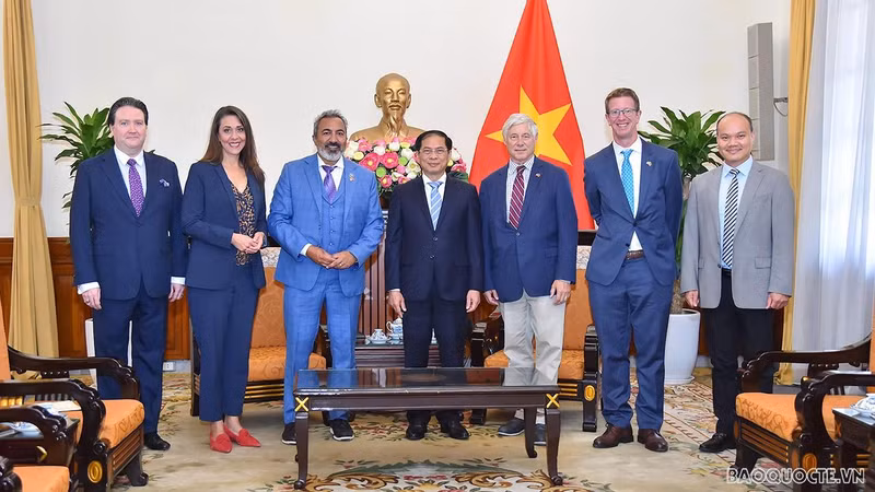 Delegates at the reception (Photo: baoquocte.vn)