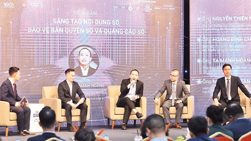 Delegates at a forum on digital content creation, digital rights protection, and digital advertising.