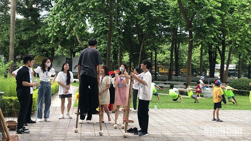 Tourists visit the Vietnam Museum of Ethnology.