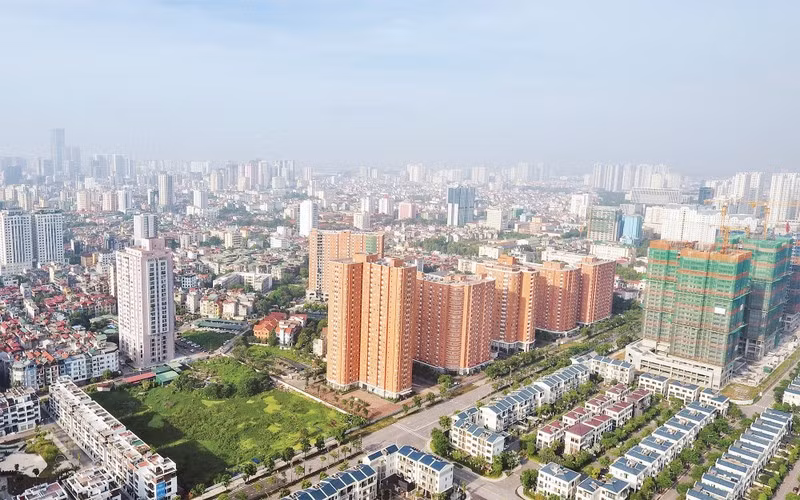 A corner of the West Lake urban area, Hanoi. (Photo: DANG ANH)