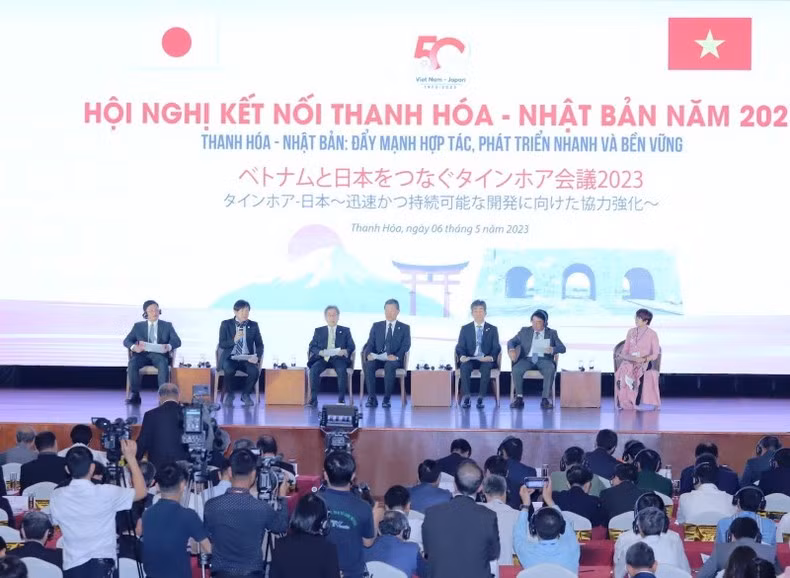 Delegates attend the conference.