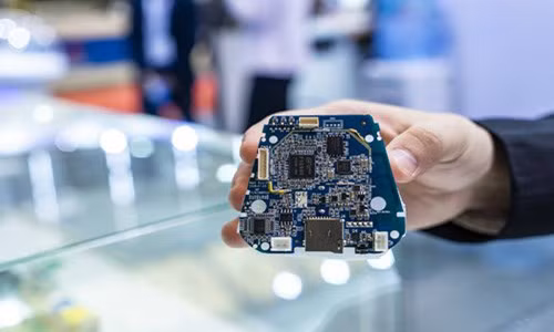 Recently, leading US businesses and corporations in the field of semiconductors assessed that Vietnam has potential and opportunities to develop the semiconductor industry ecosystem. (Photo: VNA)
