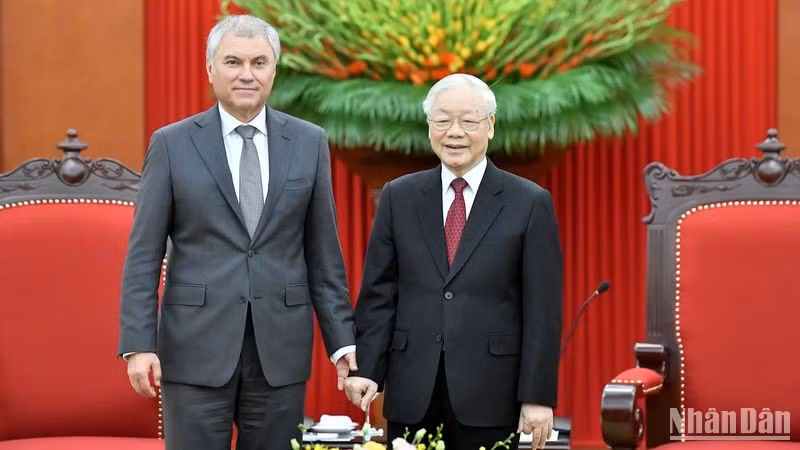 General Secretary of the Communist Party of Vietnam (CPV) Central Committee Nguyen Phu Trong (R) and Chairman of the State Duma of the Federal Assembly of the Russian Federation Vyacheslav Victorovich Volodin. (Photo: NDO)