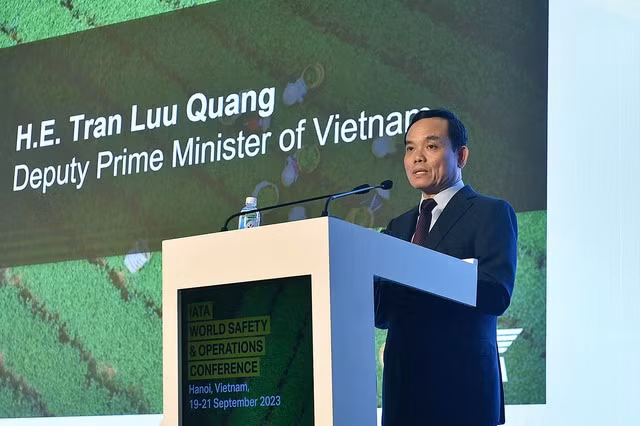 Deputy Prime Minister Tran Luu Quang speaks at the conference. (Photo: VGP)