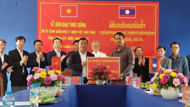 At the handover ceremony (Photo: VNA)