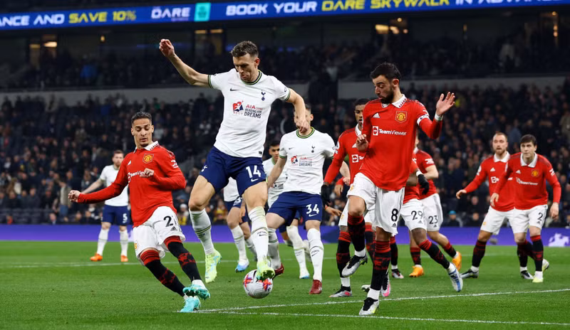 Tottenham Hotspur's Ivan Perisic in action with Manchester United's Bruno Fernandes - Premier League - Tottenham Hotspur v Manchester United - Tottenham Hotspur Stadium, London, the UK - April 27, 2023. (Photo: Action Images via Reuters)